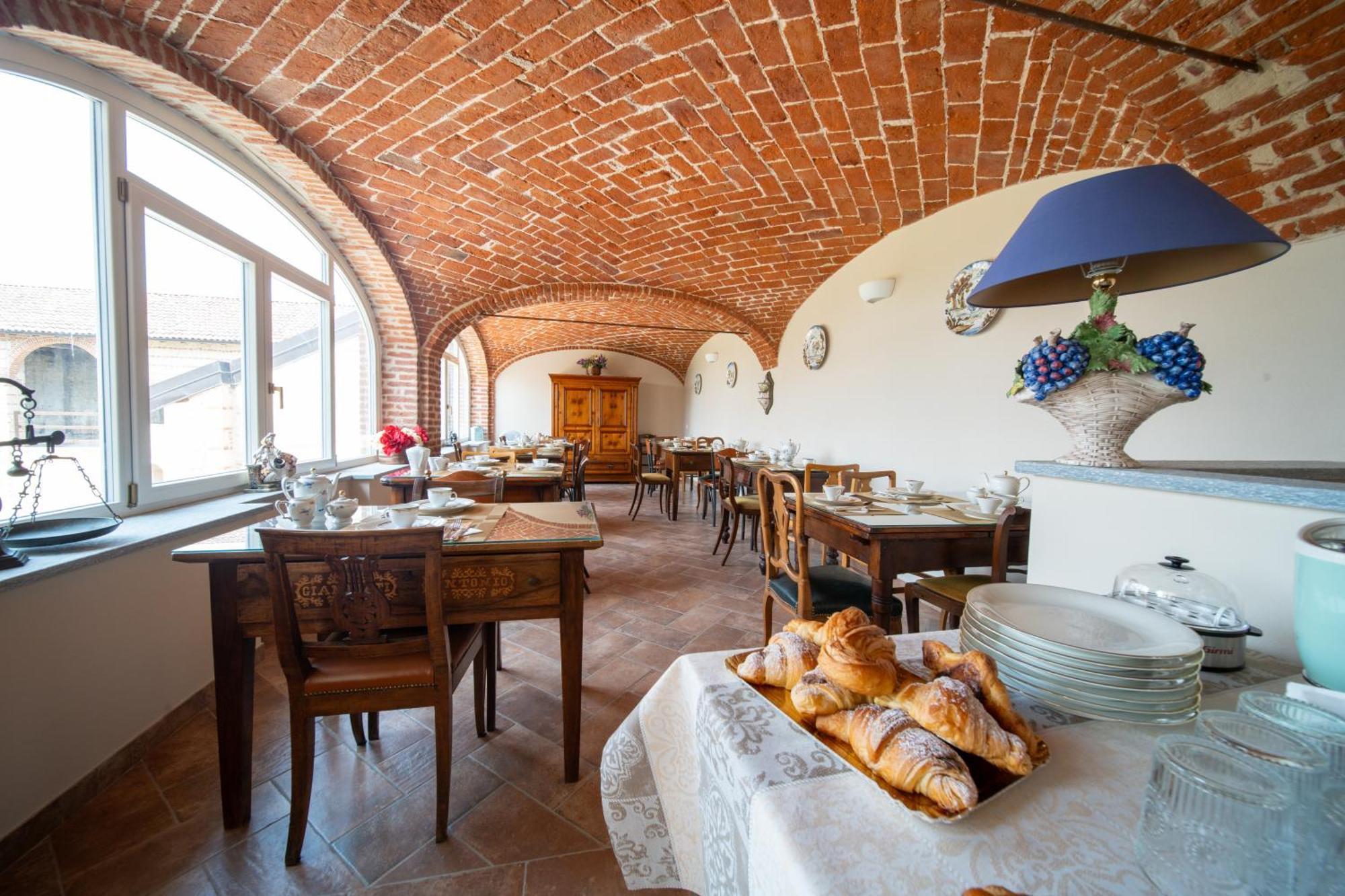 Bed and Breakfast Cascina Baronina Terruggia Exterior foto