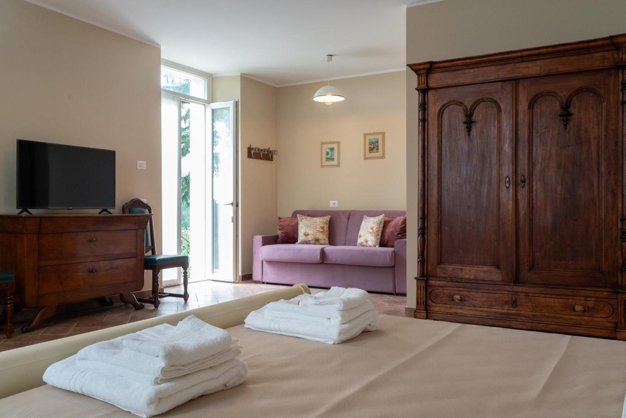 Bed and Breakfast Cascina Baronina Terruggia Exterior foto