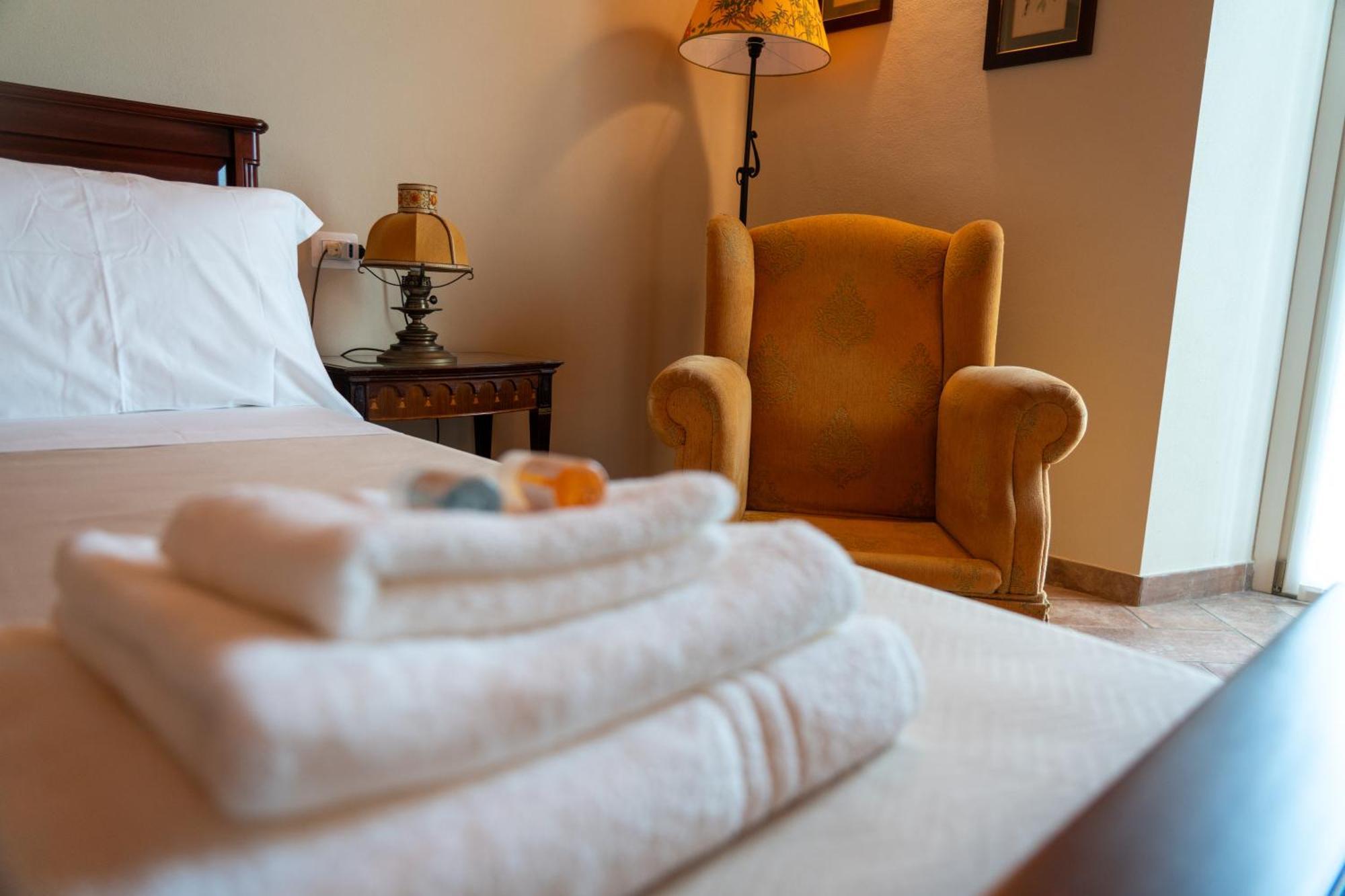 Bed and Breakfast Cascina Baronina Terruggia Exterior foto